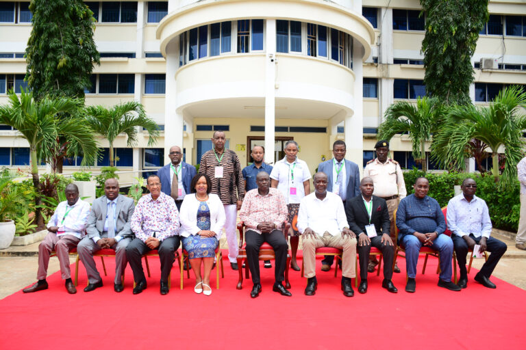 Deputy President Rigathi Gachagua (centre) poses for a group photo with Kilifi County Governor H.E Gideon Mung'aro (left), CS, EAC and ASALs, Rebecca Miano, (right), Garissa Governor H.E Nathif Jama (2nd left) and PS, Economic Planning Mr. James Muhati (2nd right).
